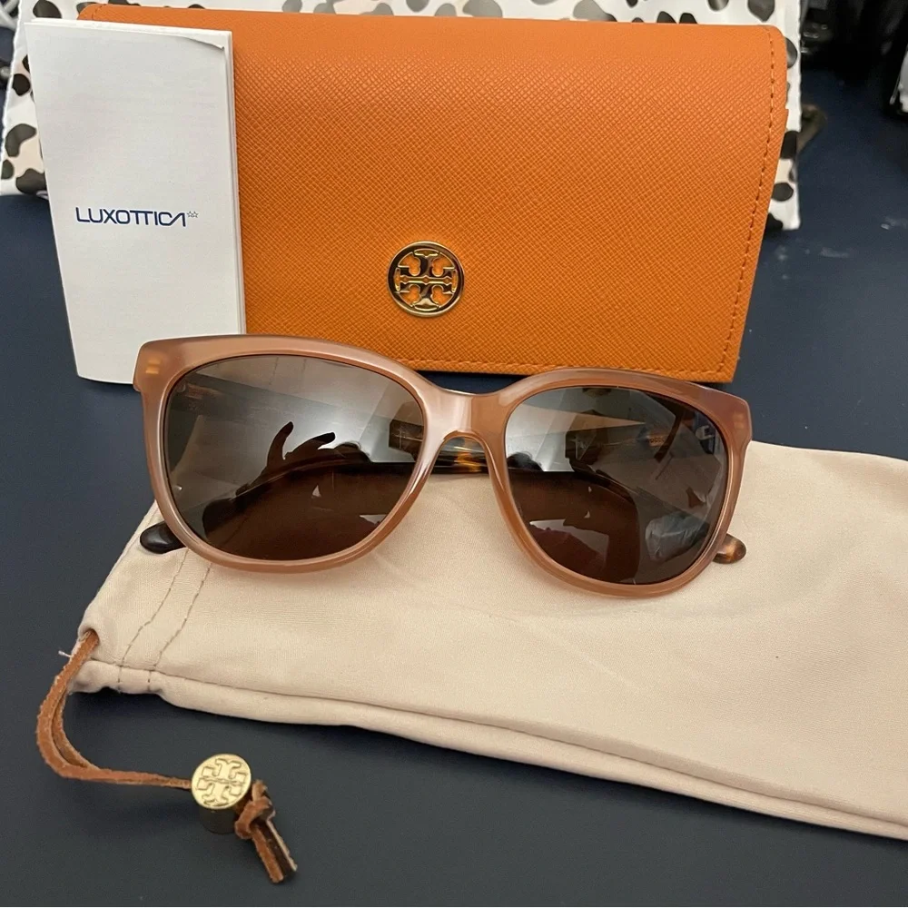 Tory Burch Rose and Tortoise Dark Havana Square Cat eye Sunglasses